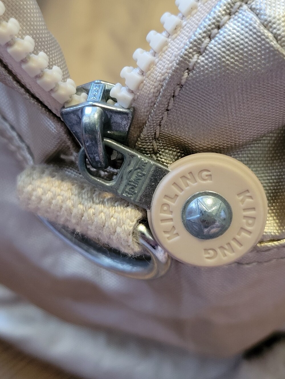 Kipling Cyrene Crossbody Shoulder Bag Mettalic W/Monkey Keychain And Strap - Picture 7 of 14